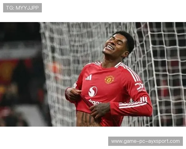 曼联定位球配合精彩，拉什福德头槌定乾坤