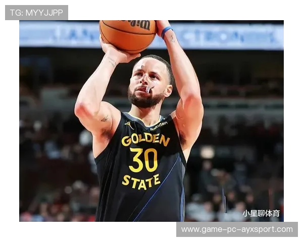 勇士力克太阳，库里28分成关键人物，勇士 库里